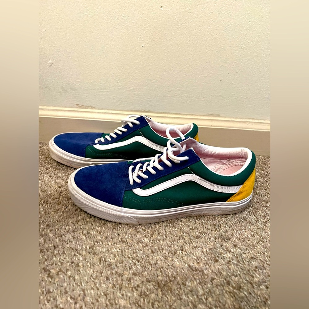 Size 10 “Yacht Club” van old skool